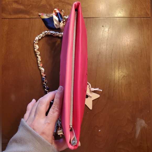 Dior Red Two Toned Cosmetic Bag Converted to Handbag w/ Dior Star Bag Ch… - Picture 11 of 16